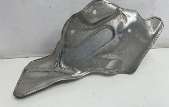 Mercedes-Benz GLE (W166 - C292) Heat shield in engine bay A1662412034