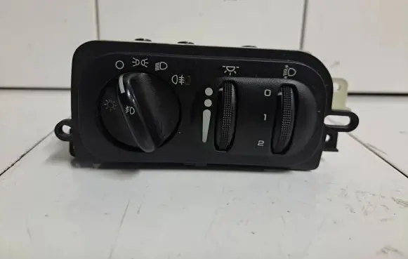 Chrysler 300M Light switch 987539