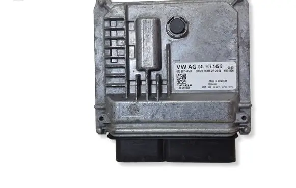 Volkswagen Golf VII Engine control unit/module 04L907445B 28445556