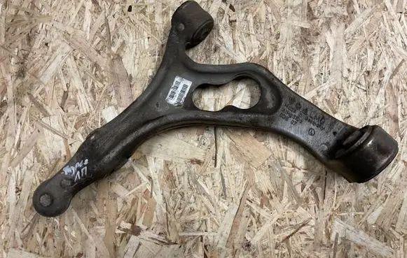 Volkswagen Touareg II Front control arm 7P0407151E
