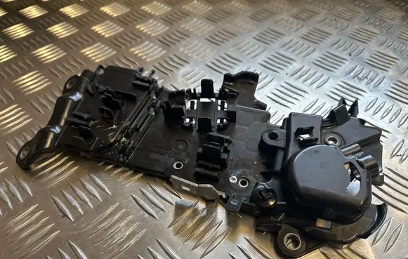 Mercedes-Benz E W213 Other engine bay part A6541592200