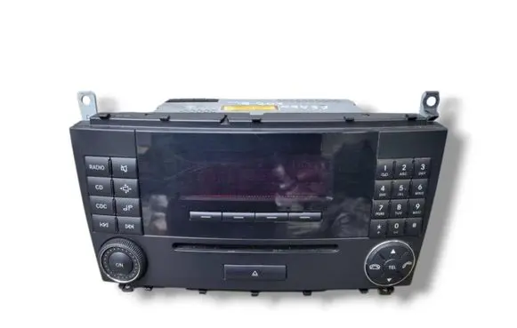 Mercedes-Benz CLC CL203 Radio/CD/DVD/GPS head unit MF2730 A2038704589