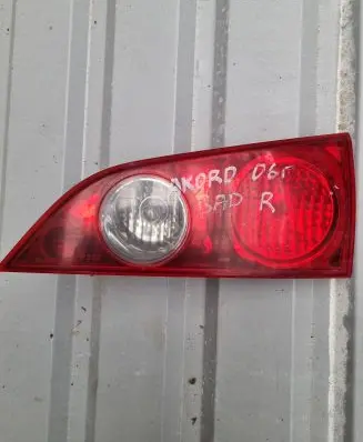 Honda Accord Tailgate rear/tail lights P3227R