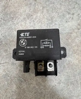 Coolant fan relay
