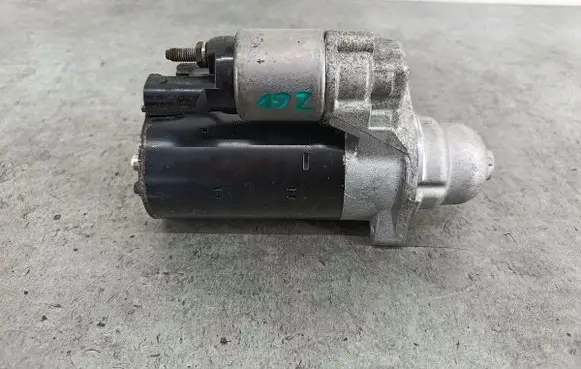 Audi A6 S6 C6 4F Starter motor 