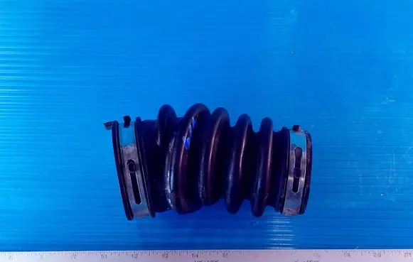 Ford Focus Air intake hose/pipe JX619R504B
