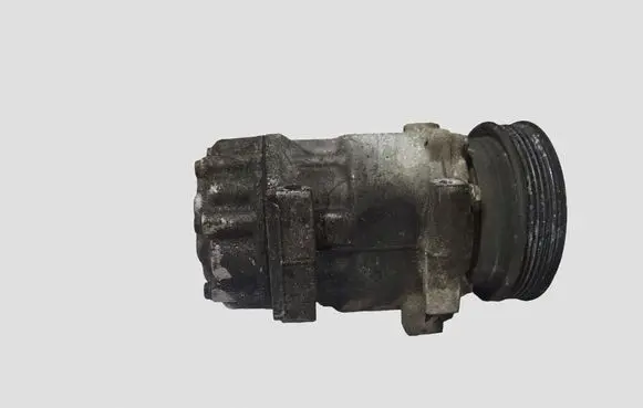 Nissan Qashqai Air conditioning (A/C) compressor (pump) 926009865R 10700702161