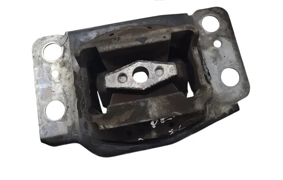 Ford Mondeo MK IV Engine mount bracket 6G917M121BC