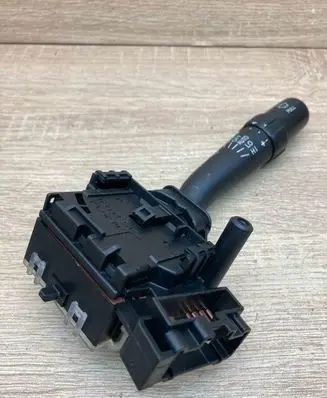 Toyota Corolla Verso AR10 Wiper control stalk 8465205160 173654
