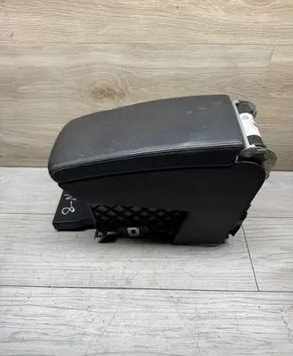 Volkswagen PASSAT B6 Armrest 3C0864207
