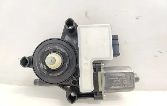 Volkswagen T-Cross Front door window regulator motor 2Q2959405E 0130822064 E850206012