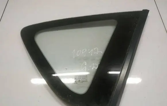 Mazda 3 I Rear side window as2