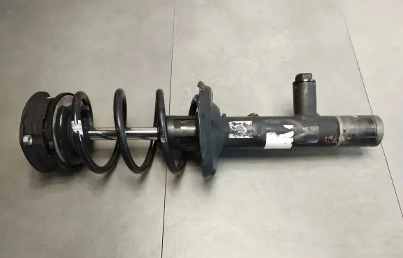 Volkswagen Golf VII Front shock absorber/damper 5Q0412103E