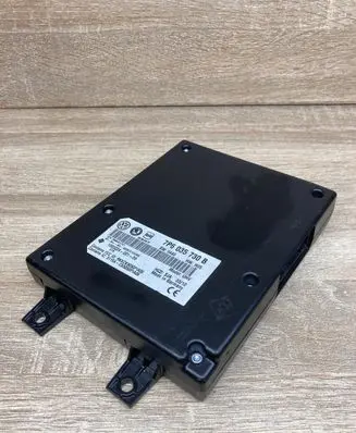Volkswagen PASSAT B7 Bluetooth control unit module 7P6035730B