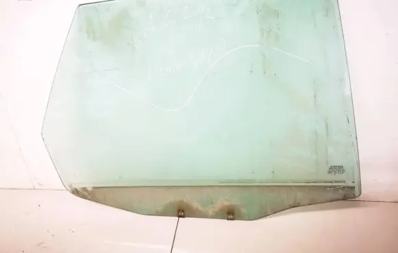 Volvo S40, V40 Rear door window glass