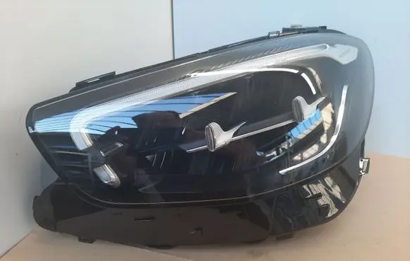 Mercedes-Benz E W213 Headlight/headlamp 2139060705
