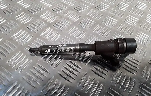 Toyota Corolla E120 E130 Fuel injector 0445110227 2367033040