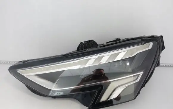 Audi A3 8Y Headlight/headlamp 8Y0941033
