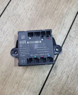 Mercedes-Benz E W212 Door control unit/module A2129004206 A2129020003