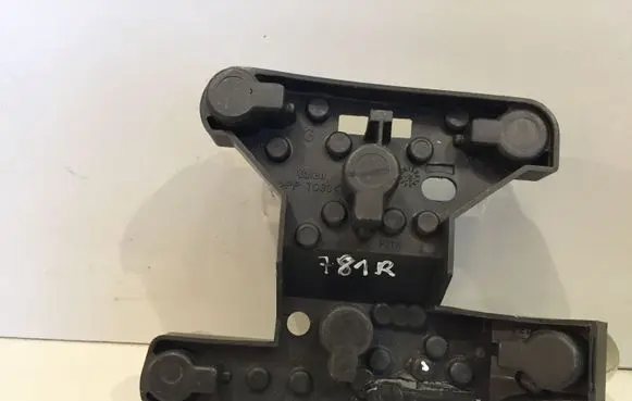Tail light part