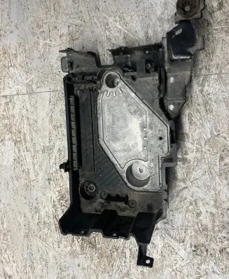Nissan Juke II F16 Battery tray 