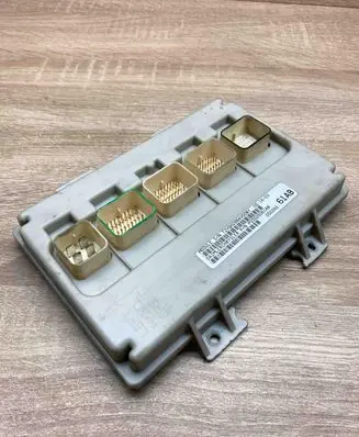 Chrysler Voyager Central body control module P05026061AB