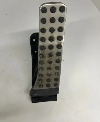 Mercedes-Benz GLC X253 C253 Accelerator throttle pedal A2533000104 1035 ZG500304