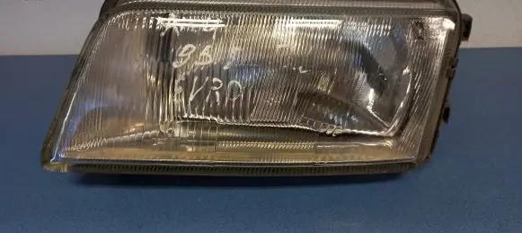 Audi A4 S4 B5 8D Headlight/headlamp 8D0941029