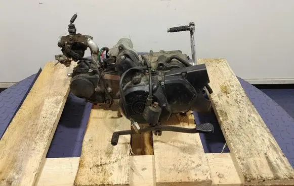 AC 428 Engine 