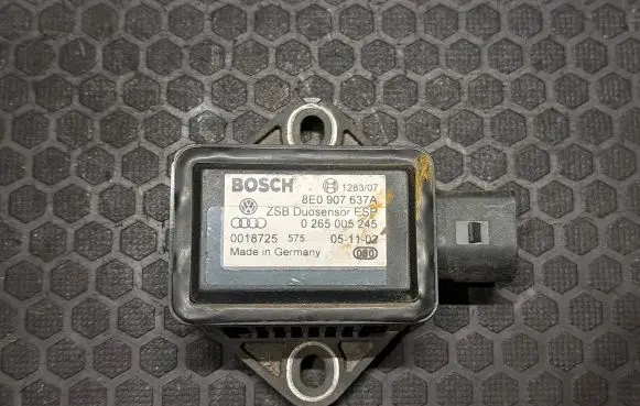 Audi A4 S4 B6 8E 8H ESP acceleration yaw rate sensor 8E0907637A 0265005245