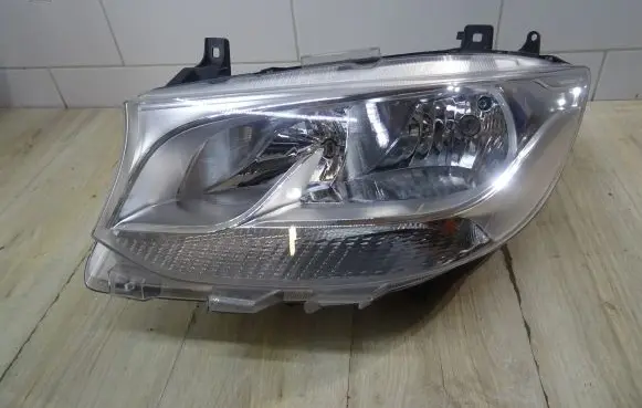 Mercedes-Benz Sprinter W907 W910 Headlight/headlamp A9109060000