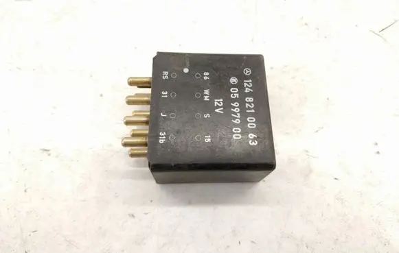 Mercedes-Benz E W124 Window wiper relay A1248210063 1248210063