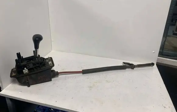 Audi A4 S4 B5 8D Gear shifter/selector 4B0713041B