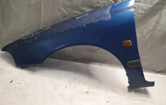 Volvo S40, V40 Fender