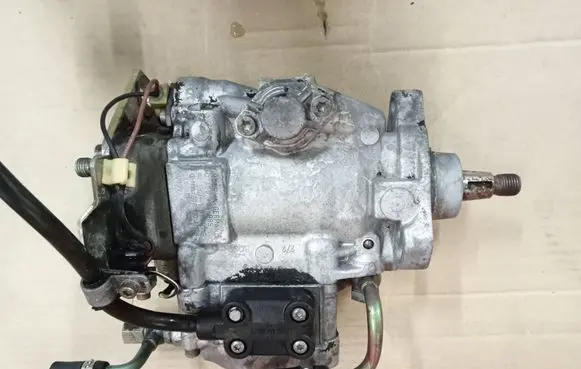 Ford Galaxy Fuel injection high pressure pump 0460404985 028130110H