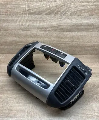 Hyundai Santa Fe Radio/GPS head unit trim 945102B000 974202B000