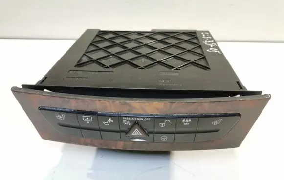 Mercedes-Benz CLS C219 CD/DVD changer A2196800552 A2116800552