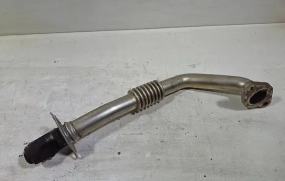 Volkswagen Crafter EGR valve line/pipe/hose 04L131521AR 04L131521