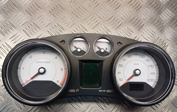 Peugeot 308 Speedometer (instrument cluster) 9665107680