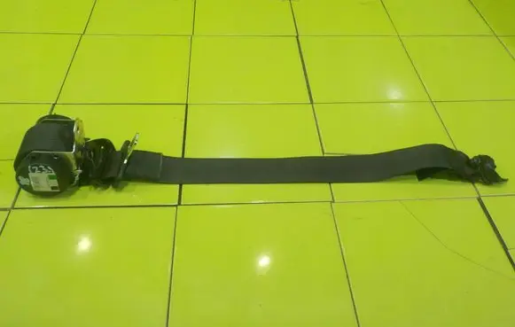 Opel Zafira C Rear seatbelt F13332242 BEZPIECZENSTWA