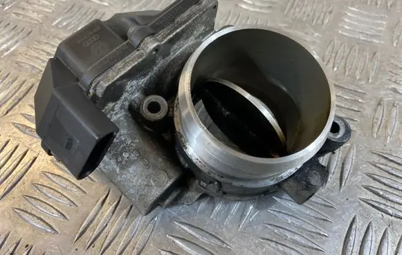 Audi A4 S4 B7 8E 8H Throttle valve 059145950B 0608061930 A2C53112154