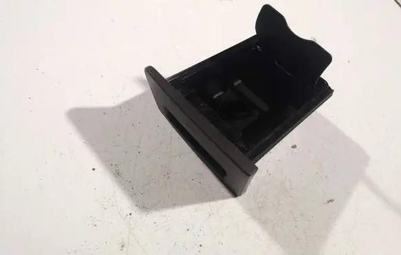 Car ashtray