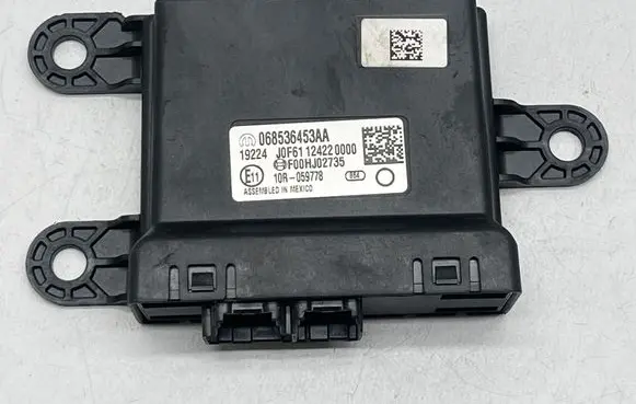 Ram 1500 Gateway control module 068536453AA