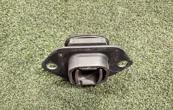 Renault Trafic III (X82) Engine mount bracket 4BB0A 11220