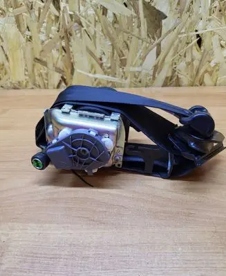 Volvo S60 Front seatbelt 616155800 012R0000