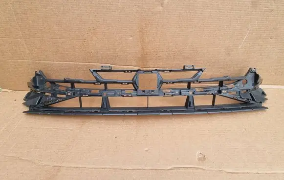 Audi A3 8Y Front bumper upper radiator grill 8Y0807647E