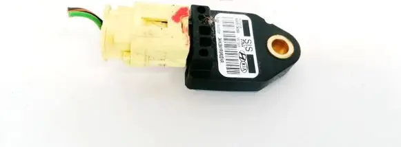 KIA Ceed Airbag deployment crash/impact sensor 959203K000 95920-3K000
