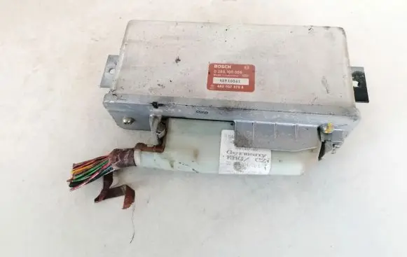 Audi 80 90 S2 B4 ABS control unit/module 0265100056 4a0907379a