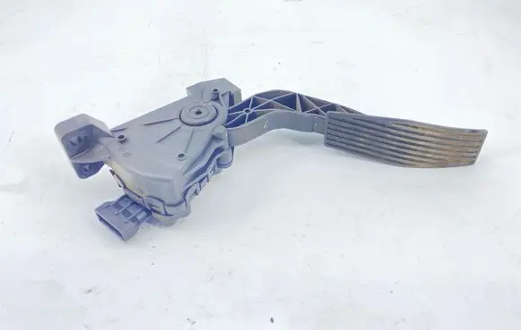 Opel Vectra C Accelerator throttle pedal 9186724 6PV00832200