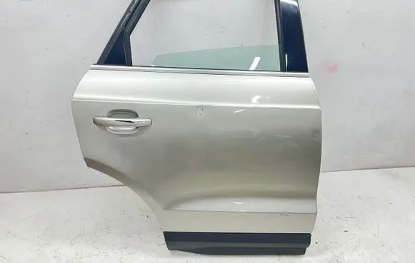 Audi Q3 8U Rear door 8U0833312D